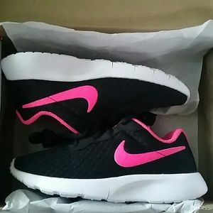 Girs Nike Tanjun
